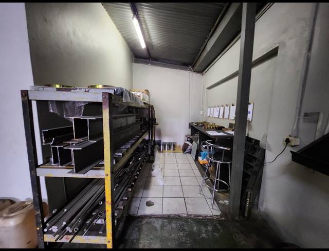 714M² WORKSHOP FOR SALE IN DALVIEW